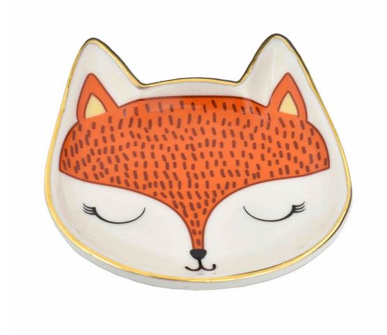 This delightful Fox Trinket Dish by Streamline is expertly crafted from ceramic to depict a fox's face. It features closed eyes, vivid orange fur with black speckles, and is elegantly finished with a refined gold rim.