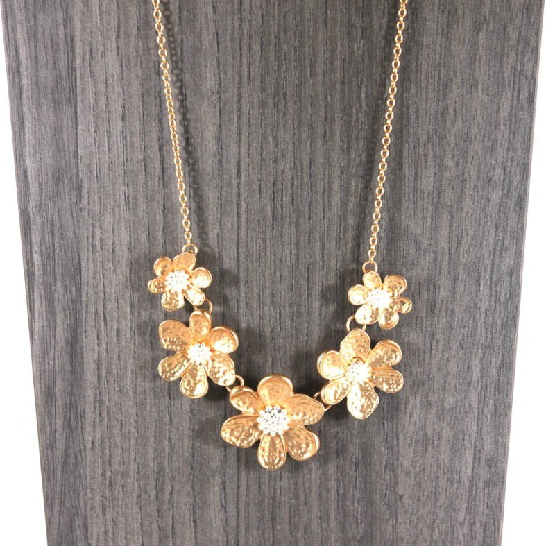 Daisy Necklace